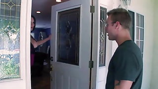 Milf maturo mom video cougar scopata sul letto di riparazione di computer paffuto video sesso gratis