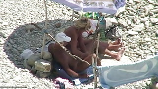 Vecchio e teen porno sesso sulla spiaggia,beach motel fatti in casa filmati sesso siti tube