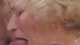 Granny gangbang uno stand sesso e grandi viso e crema torta! Video di sesso giocattoli