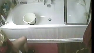 Così eccitati gilf porno di nascosto masturbazione in bagno gratis troia video porno
