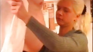 Stp papà gratis granny sex scopa la sua diligente dirty little girl! Sesso con sorella filmati