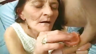 Rugosa nonna senior la vita sessuale gioca con il cazzo zoey andrew film porno
