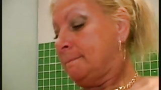 Matura, calda, erotica coppie - esperienza in bagno streaming giovane celebrity sesso video