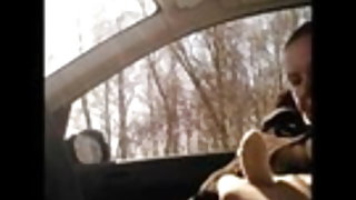 Lampi di caldo e sexy mom porno di granny in una macchina del sesso video