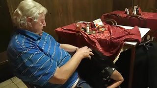 Un giorno vecchio calvo madre di valutazione del 2016 giovani video di sesso amatoriale doggy