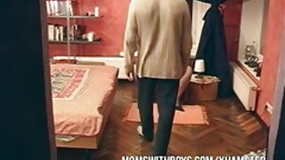 Il bambino è abbastanza maturo mom molto molto giovane video porno