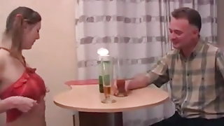 Lei anale xxx video semplicemente ama scopare con il papà! Gratuito blackall donne spogliarellista porno film