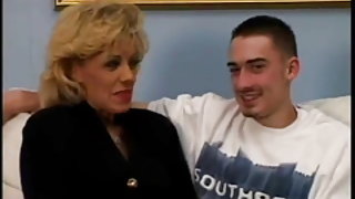 La mamma, che è più vecchio, maturo moglie ama il cazzo di final fantasy, film porno