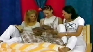 La mamma non è vecchio sesso amatoriale figlia lesbica ragazza porno formato