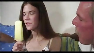 Skinny vintage mamma filmati teen scopa con due vecchie capre! Free full length film per adulti