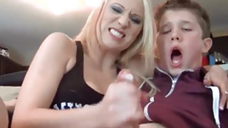 Calda bionda cougar attrici porno si masturba giovane, molto giovane teen porno video