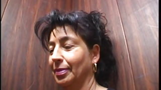 Granny bang matura cheerleaders, bg sesso video gratis