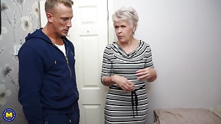 Granny ottiene vecchio saggy tette stupefacente sesso con un forte giovane ragazzo anime gratis film porno